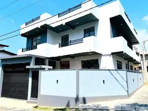 Newly Built Luxury House for Sale near Kottawa Road