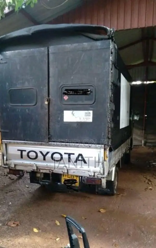 Toyota Dyna 2002