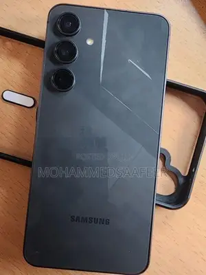 Samsung Galaxy S24 FE (Used)
