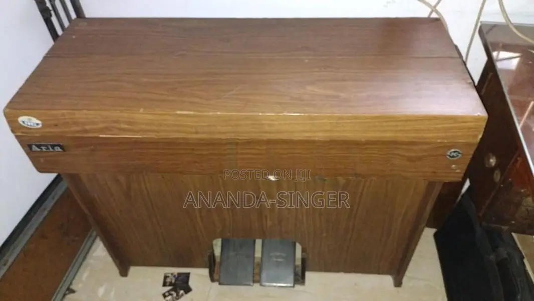 Ariya German Foot Balow Harmonium 61 Key
