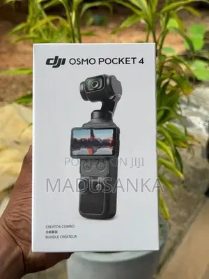 DJI Osmo Pocket 4 Creator Combo