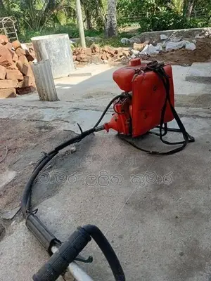 තණකොළ කපන මැසින්