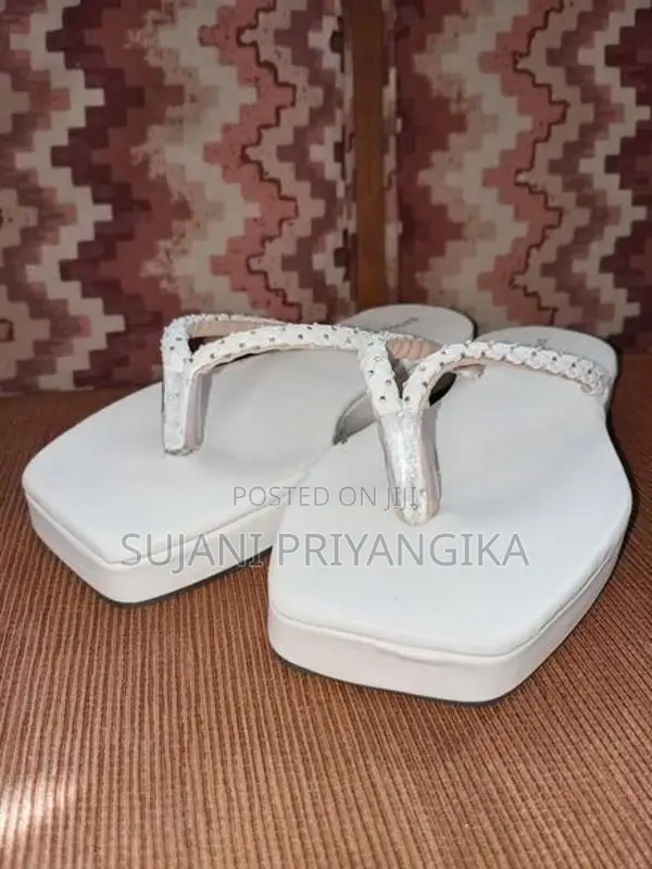 Square-Toe Slipper