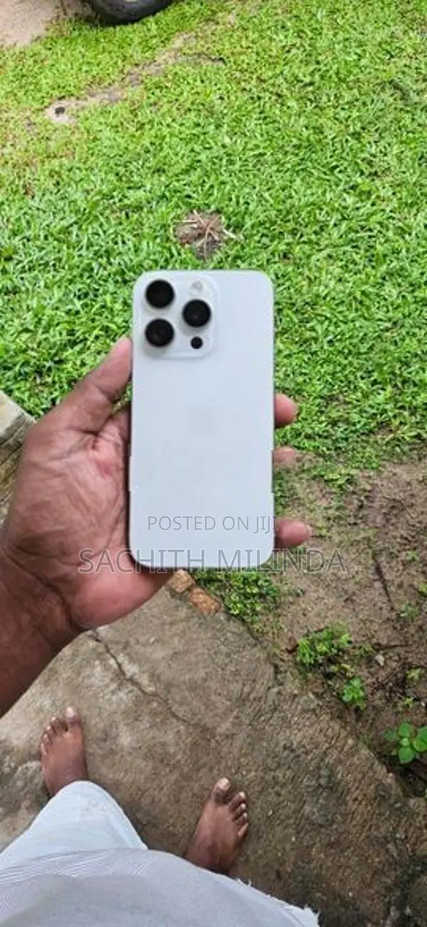 Apple iPhone 15 Pro 256GB (Used)