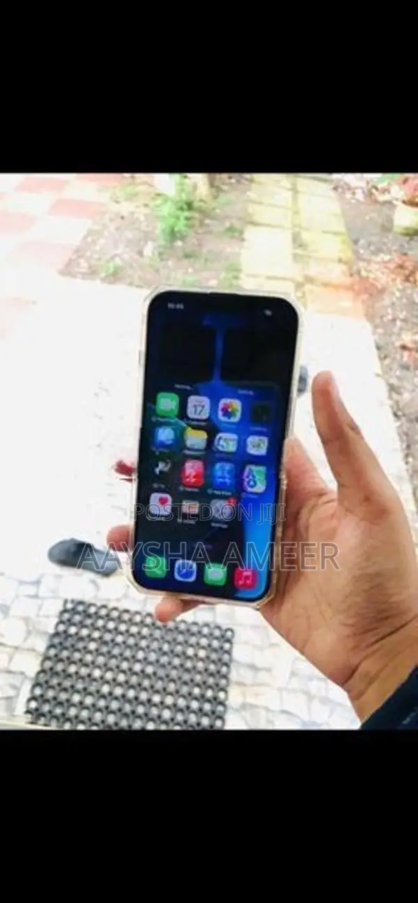 Apple iPhone 14 (Used)