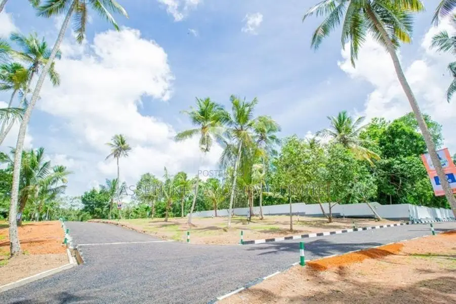 Land for Sale in Minuwangoda
