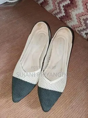 Brand New Rerejoy Knitted Pointed-Toe Heel Shoes