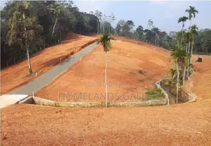 නිස්කලංකව වටපිටාවක, ගාල්ල පින්නදුව නගරයෙන් අගනා බිම් කොටස්