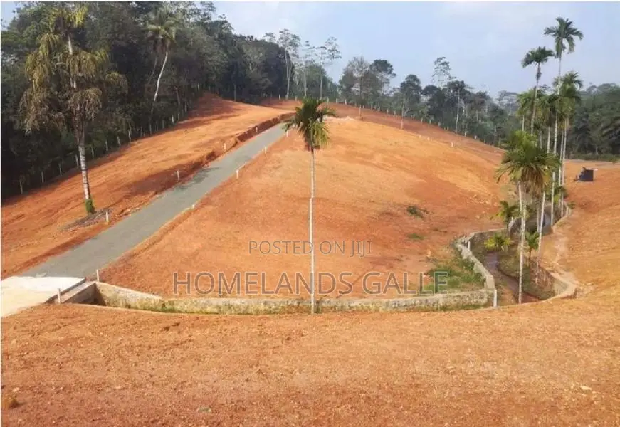 නිස්කලංකව වටපිටාවක, ගාල්ල පින්නදුව නගරයෙන් අගනා බිම් කොටස්