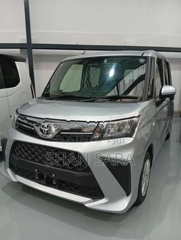Toyota Roomy x 2024