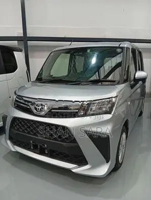 Toyota Roomy x 2024