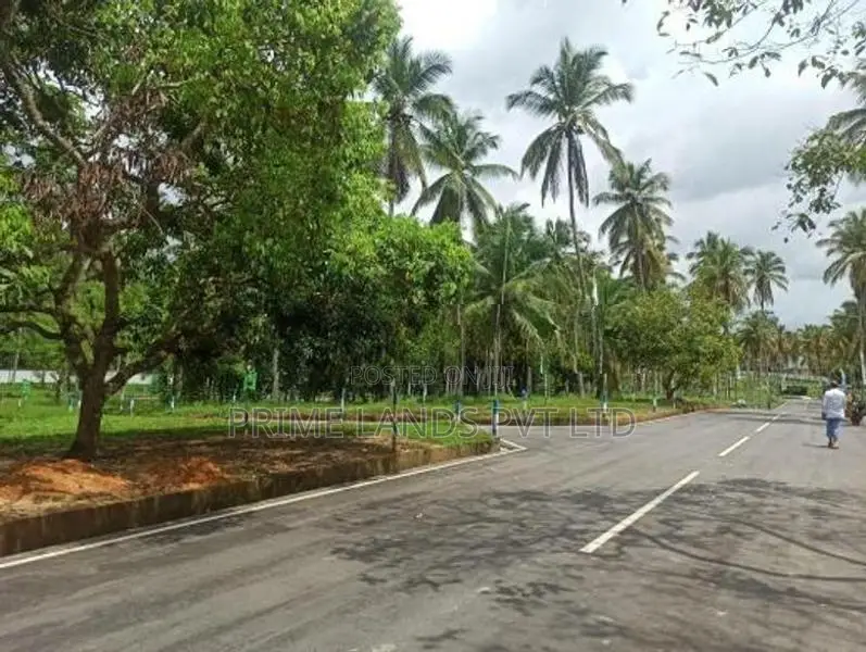 Land in Gampaha