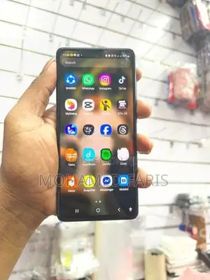 Samsung Galaxy S20FE (Used)