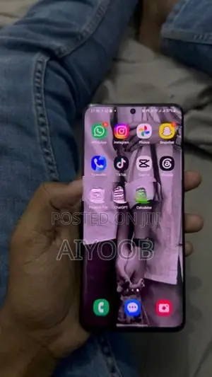 Samsung Galaxy S20+ (Used)