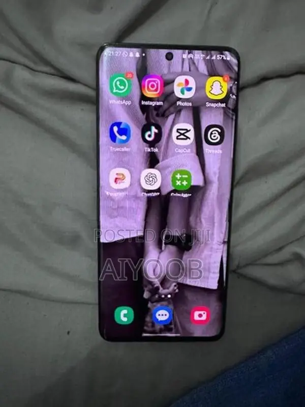 Samsung Galaxy S20+ (Used)