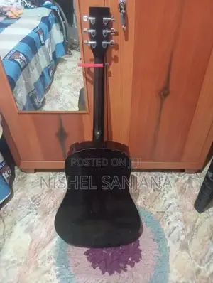 Box Guitar