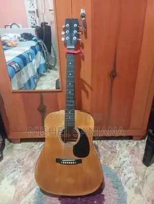 Box Guitar