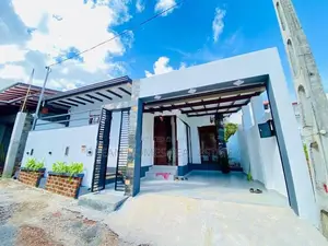 Single Storey House for Sale in Athurugiriya