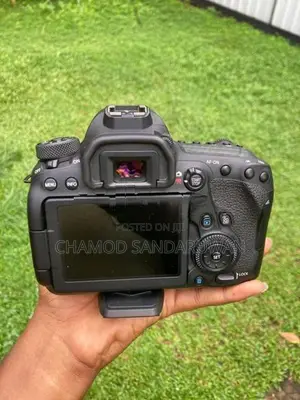 Canon 6D Mark 2 Camera