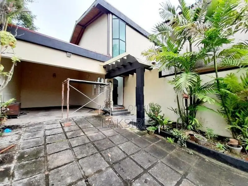 4 Bedrooms Modern House Rent Jubilee Post Mirihana Nugegoda