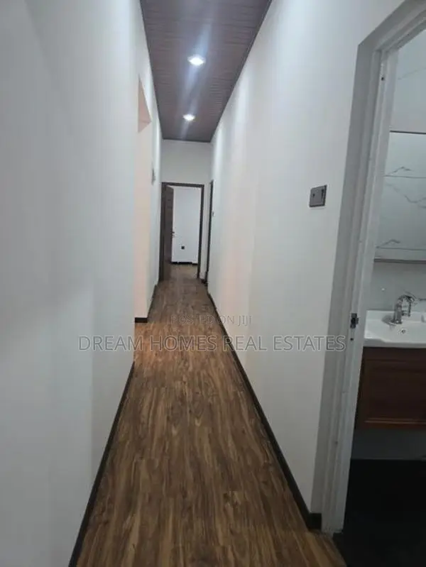Charming Single-Storey House for Sale – Kandana
