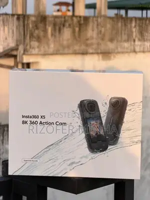 Insta 360 X5 Essential Bundle