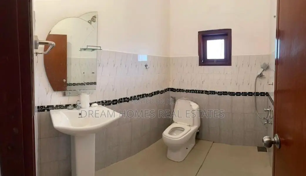 Modern 2-Storey Rooftop Home for Sale – Ganemulla