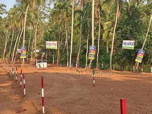 Land in Diuldeniya (colombo 5 Bus Rude)