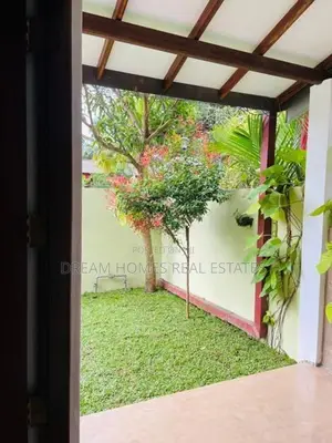 Modern 2-Storey Rooftop Home for Sale – Ganemulla