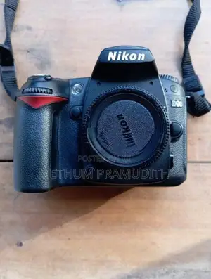 Nikon D90 with 18 200 VR Lens