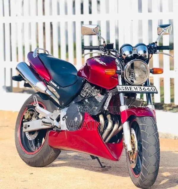 Honda Hornet 2017