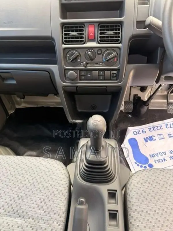 Suzuki Carry 2025