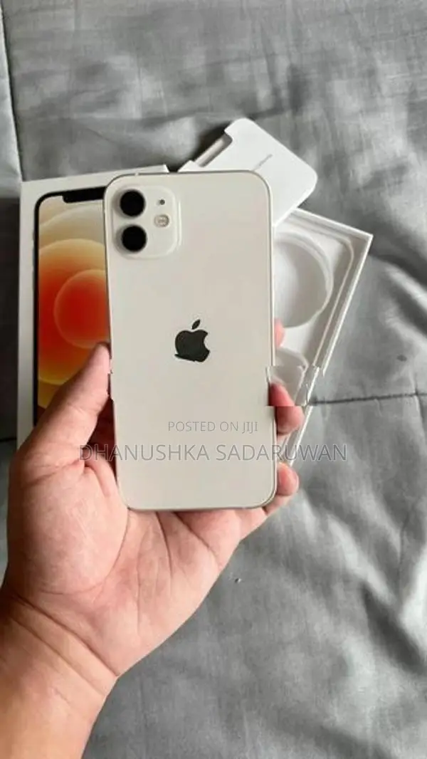 Apple iPhone 12 (Used)
