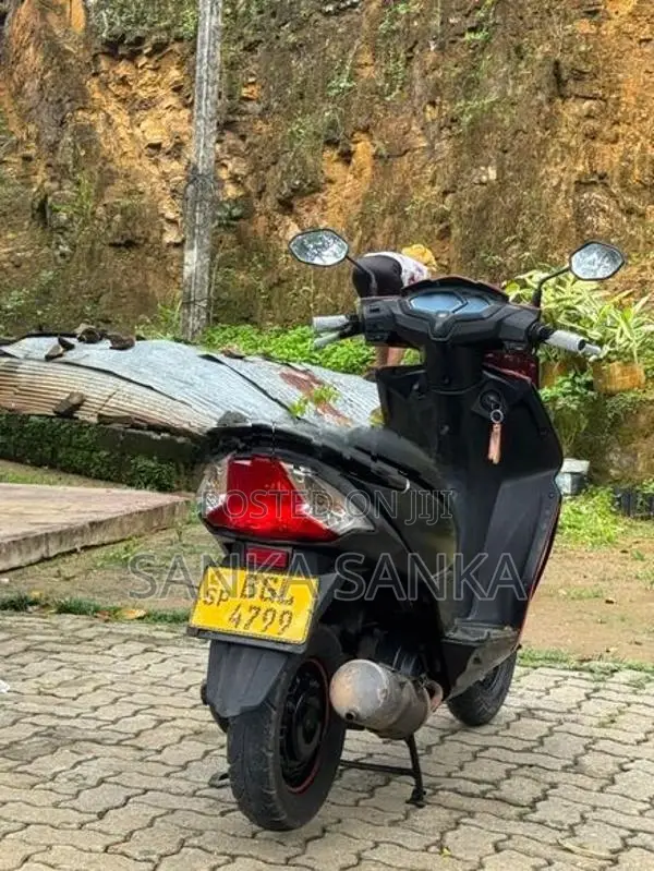 Honda Dio 2018