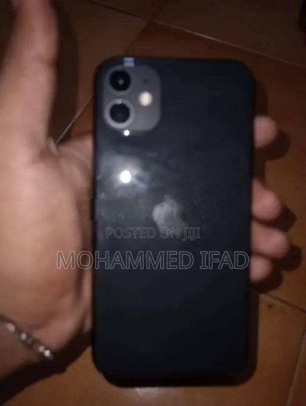 Apple iPhone 11 (Used)