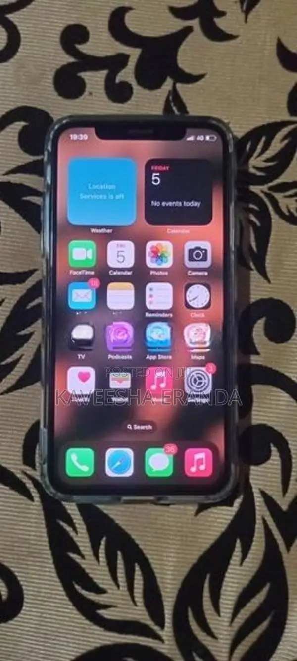 Apple iPhone X (Used)
