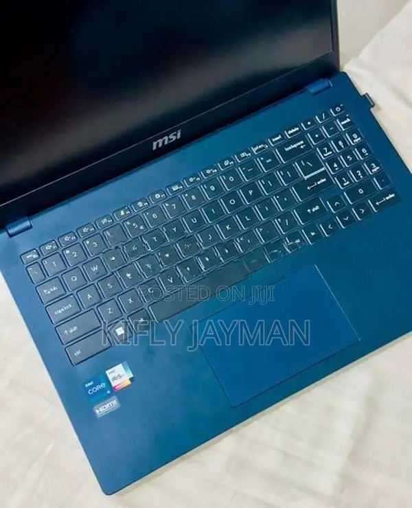 MSI Modern 15 B12MO Laptop