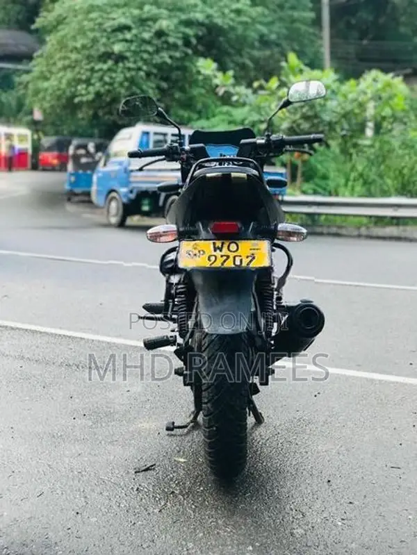Bajaj Pulsar 150 2011