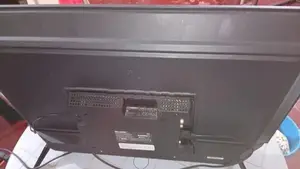 SHARP 32 LED TV