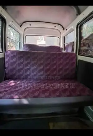 Mitsubishi Minicab 1993