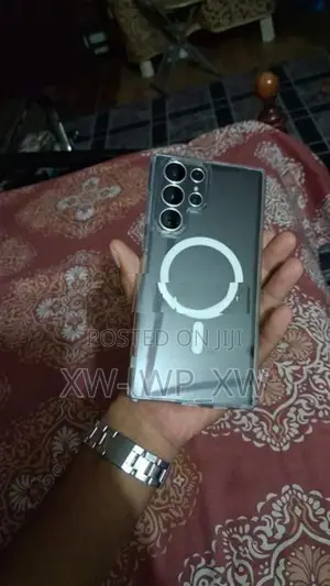 Samsung Galaxy S22 Ultra (Used)