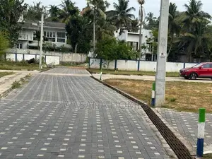 Land for Sale Battamulla