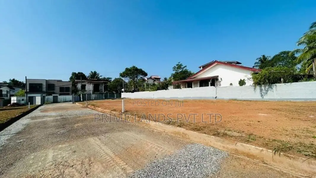 Land for Sale Near High Level Road Godagama