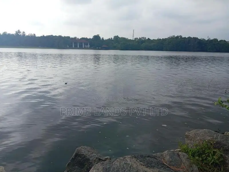 Land for Sale Facing the Bolgoda River