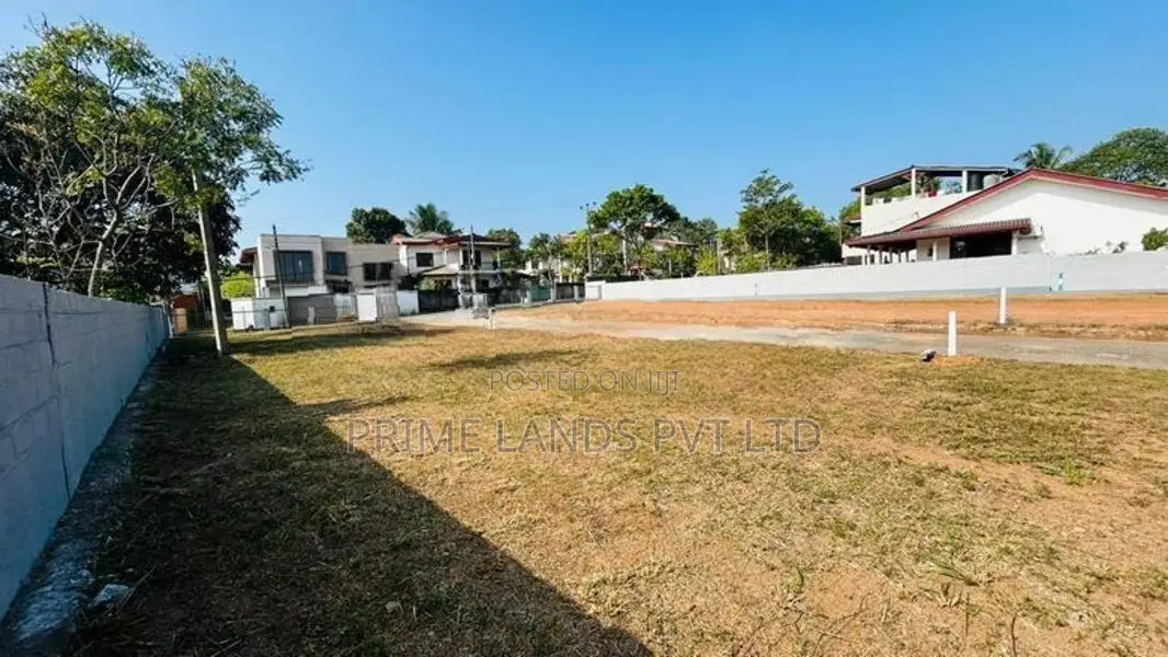 Land for Sale Near High Level Road Godagama