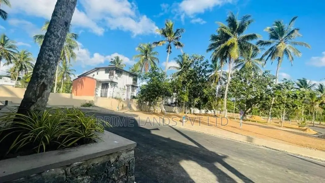 Residencial Land for Sale in Polgasowita