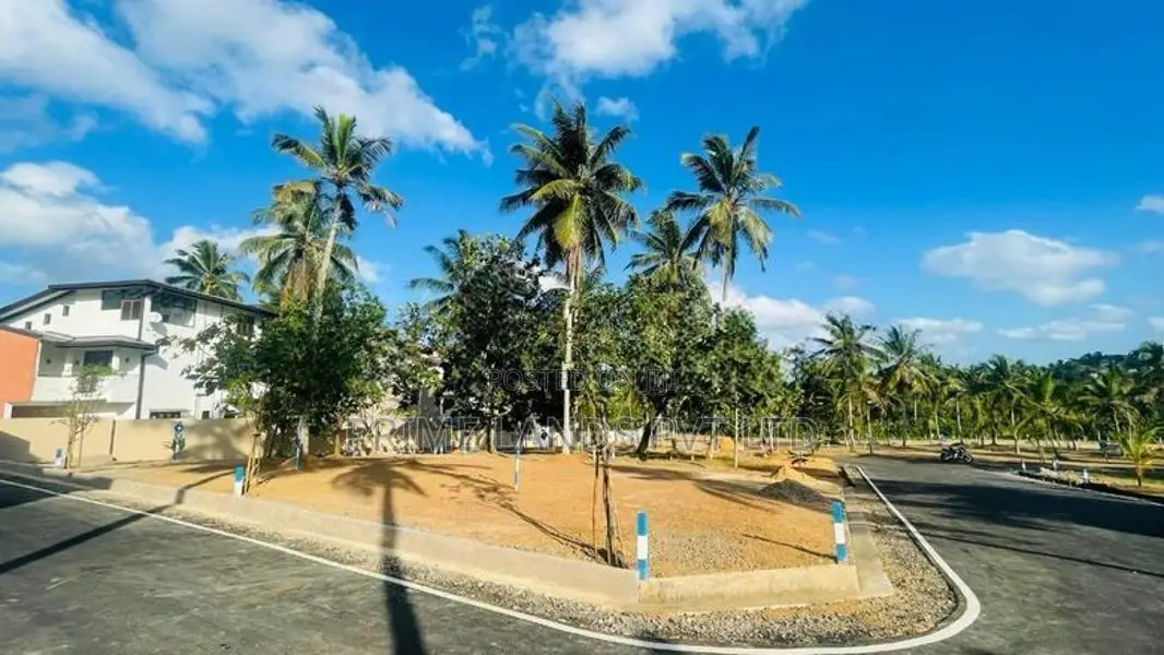 Residencial Land for Sale in Polgasowita