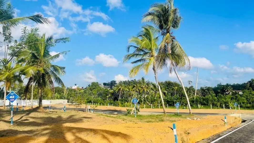 Residencial Land for Sale in Polgasowita