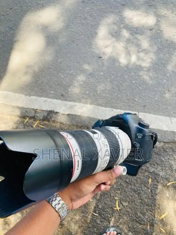 Canon 5d mark iii with 70/200mm F/2.8 Lens