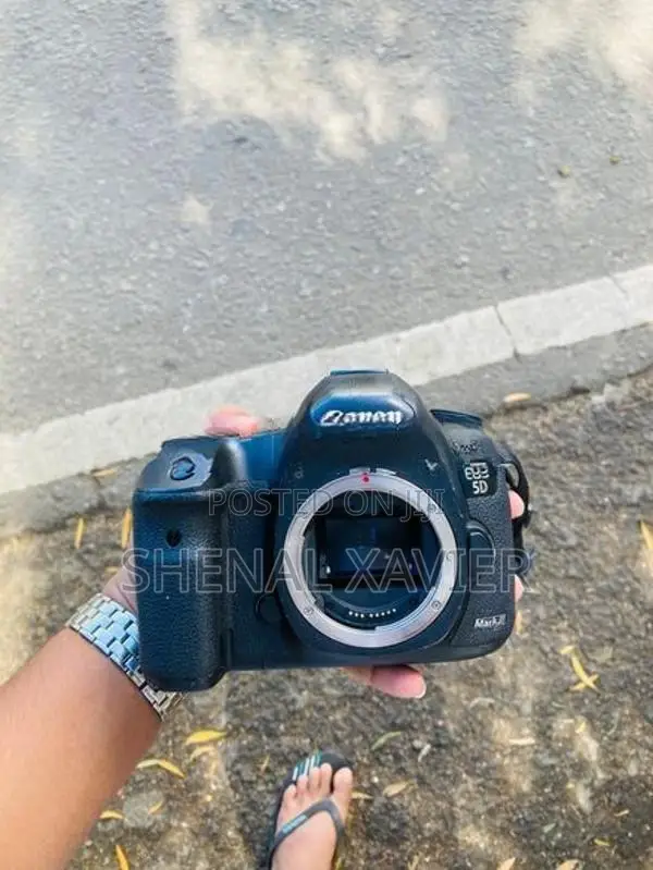 Canon 5d mark iii with 70/200mm F/2.8 Lens